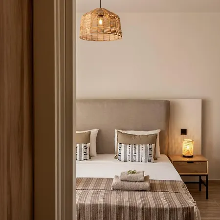 Pallini 202 公寓 *