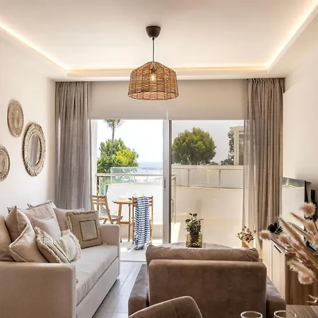 Pallini 202 Apartment